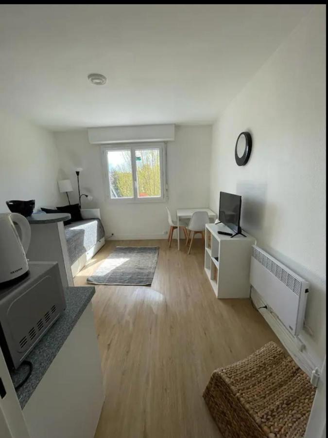 Studio sur la côte fleurie à houlgate. Apartamento Exterior foto