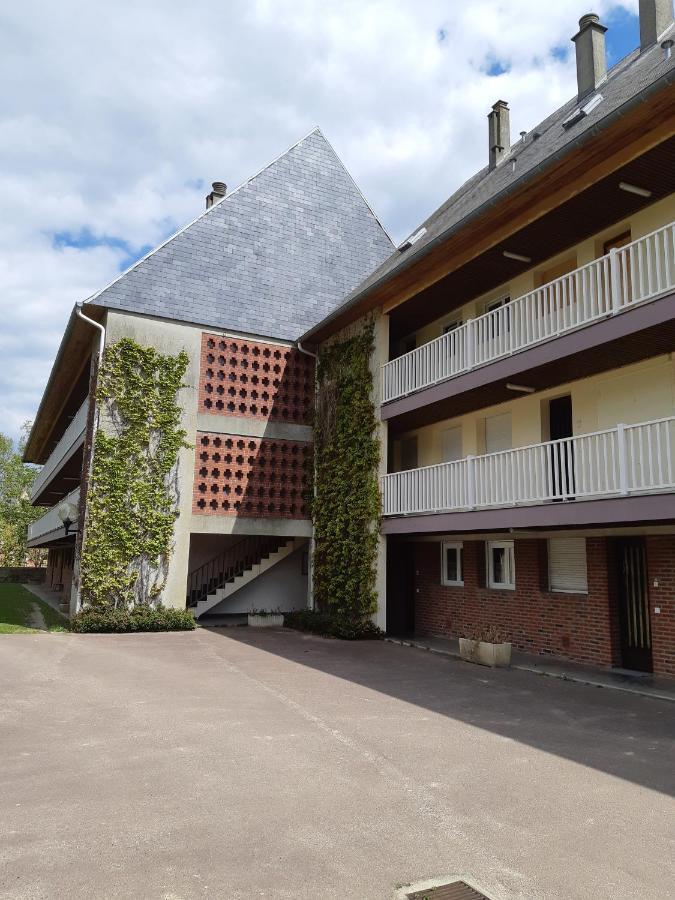 Studio sur la côte fleurie à houlgate. Apartamento Exterior foto